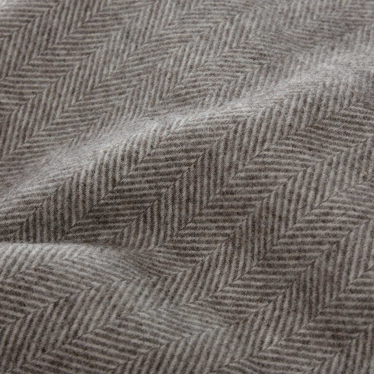 Alpakadecke Corcovado Grau & Eierschale, 50% Alpakawolle & 50% Merinowolle | URBANARA Alpakadecken