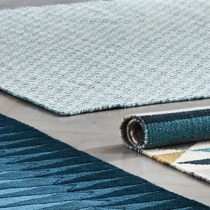 Overod Rug in turquoise & off-white | Home & Living inspiration | URBANARA