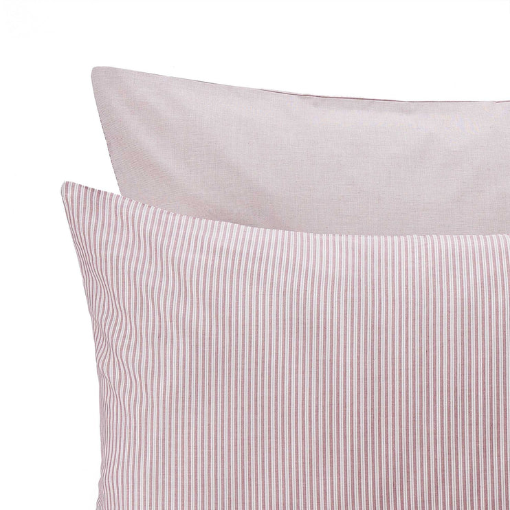 Kissenbezug Izeda Dunkelrot & Weiß, 100% Baumwolle | URBANARA Perkal-Bettwäsche