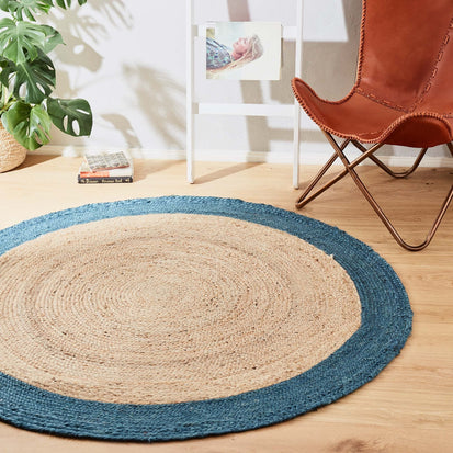 Teppich Nandiin Natur & Petrol | Schöne Ideen für Ihr Zuhause | URBANARA