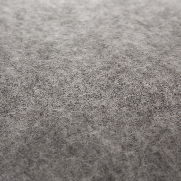 Decke Fyn, Grau & Natur, 95% Schurwolle & 5% Leinen | Hochwertige Wohnaccessoires