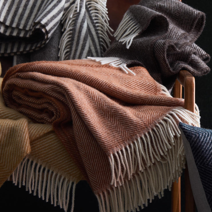 Decke Corcovadoin Terrakotta & Eierschale | Schöne Ideen für Ihr Zuhause | URBANARA