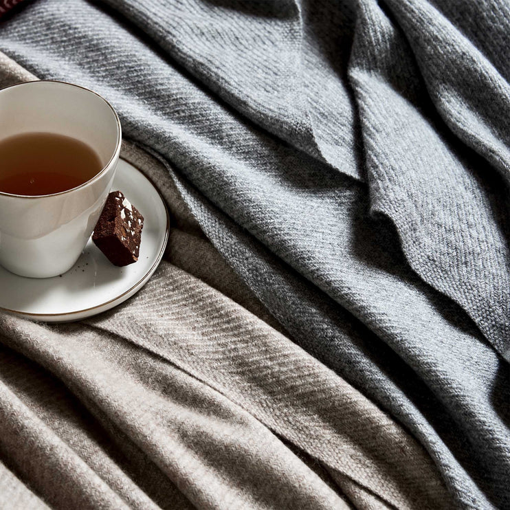 Almora blanket, light grey, 50% cashmere wool & 50% wool | URBANARA cashmere blankets
