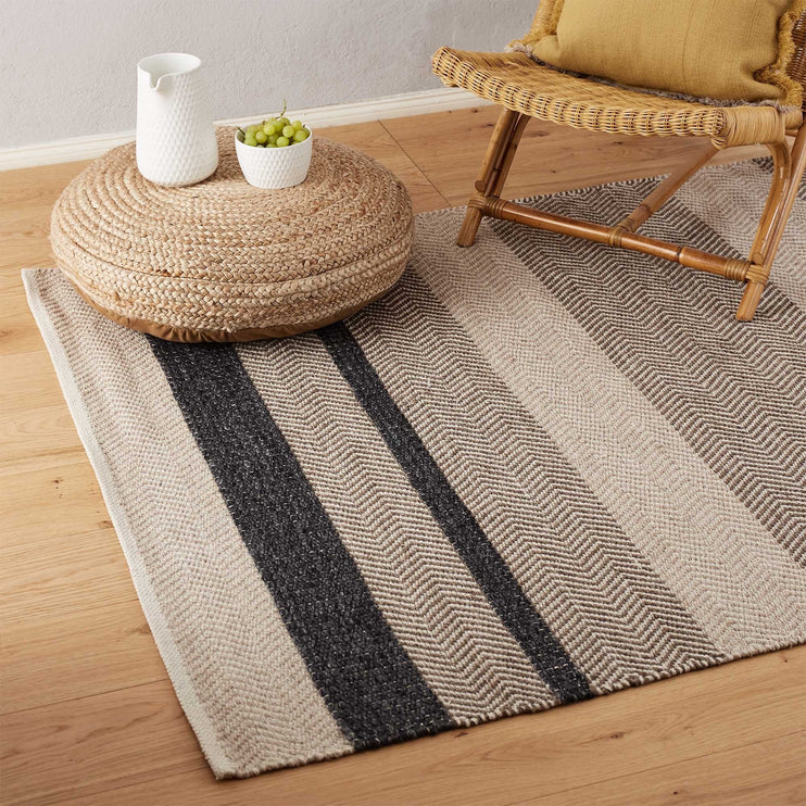 Charcoal & Beige & Light brown Alto Teppich | Home & Living inspiration | URBANARA
