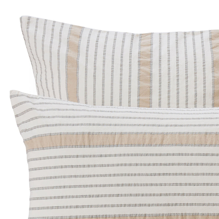 Minho duvet cover, natural white & mustard & black, 93% cotton & 7% linen | URBANARA seersucker bedding