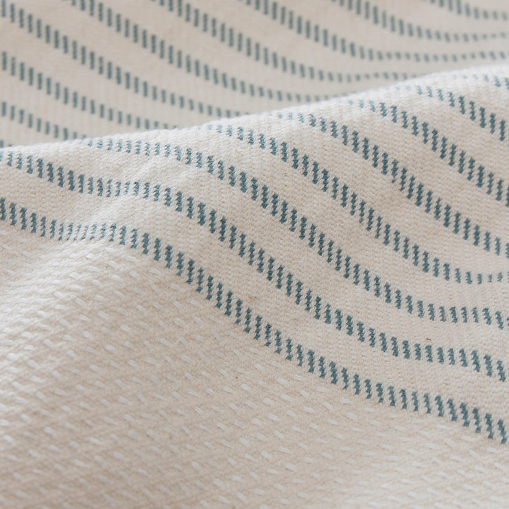 Tagesdecke Kadan, Graugrün & Creme, 50% Leinen & 50% Baumwolle | Hochwertige Wohnaccessoires