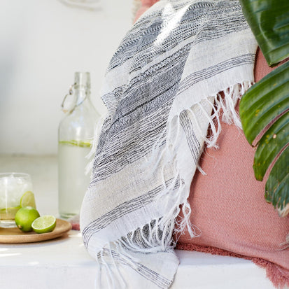 Black & Cream Bundi Decke | Home & Living inspiration | URBANARA