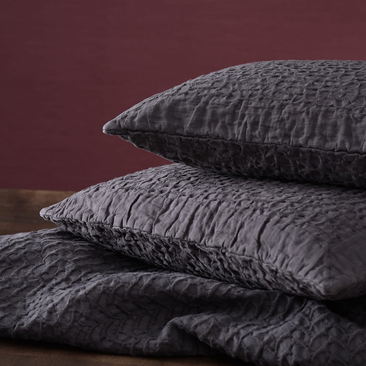 Tagesdecke Alviela, Anthrazit, 100% Baumwolle | Hochwertige Wohnaccessoires