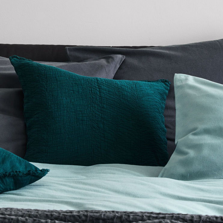 Forest green Ruivo Kissenhülle | Home & Living inspiration | URBANARA