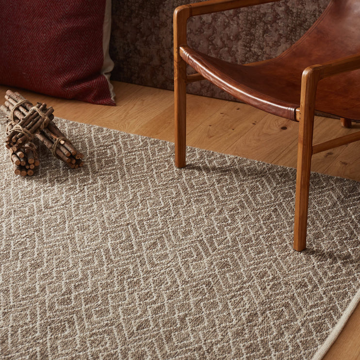 Amini Wool Rug in natural & off-white | Home & Living inspiration | URBANARA