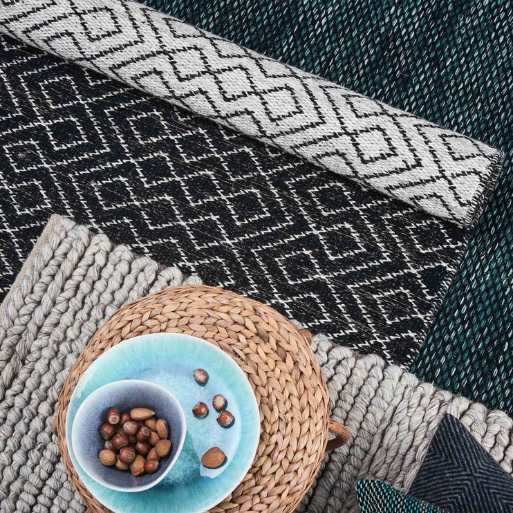 Amini Wool Rug in black & off-white | Home & Living inspiration | URBANARA