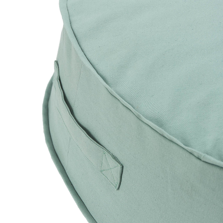 Pouf Nashik, Helles Graugrün, 100% Baumwolle | URBANARA Hocker & Poufs