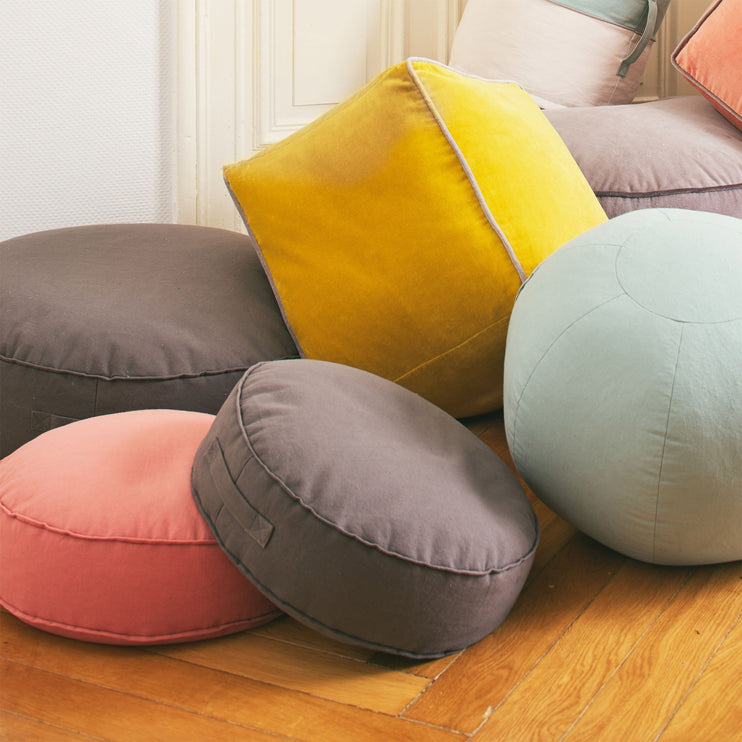 Pouf Nashik, Dunkelgrau, 100% Baumwolle | URBANARA Hocker & Poufs