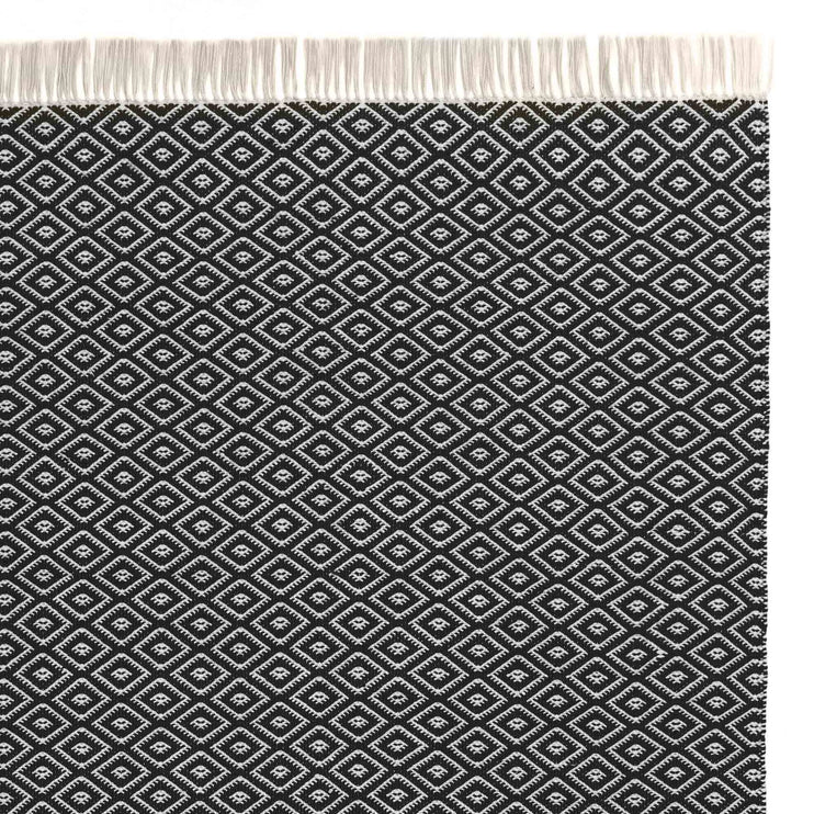 Barota Outdoor Rug black & white, 100% pet | URBANARA outdoor accessories