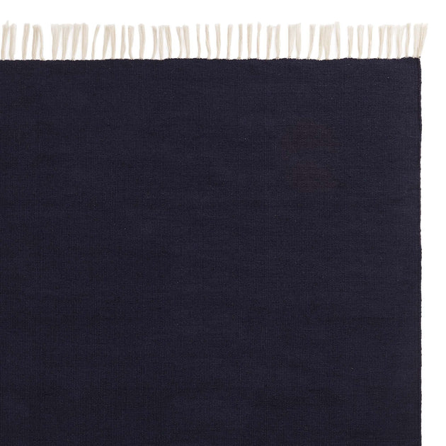 Dark blue Udaka Fussmatte | Home & Living inspiration | URBANARA