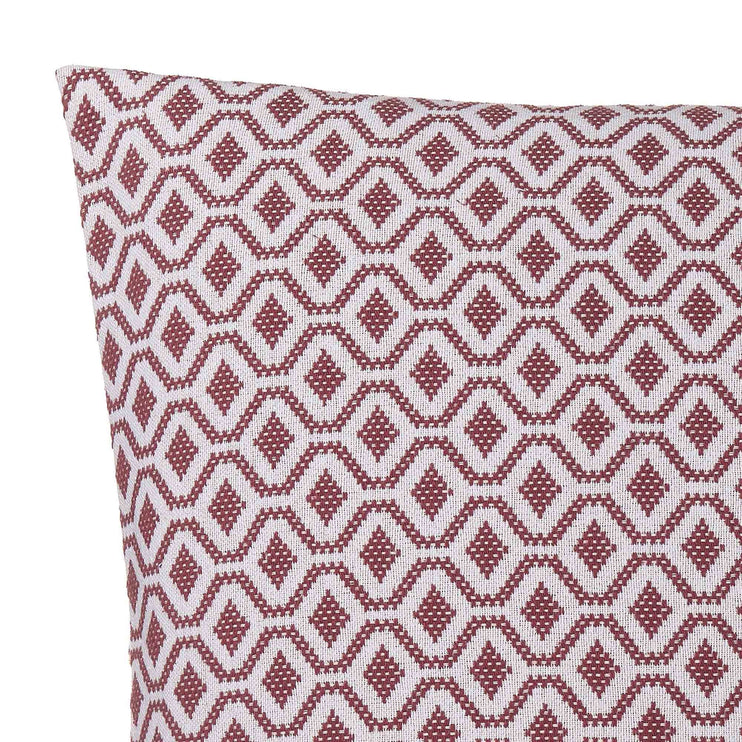 Raspberry rose & White Viana Kissenhülle | Home & Living inspiration | URBANARA