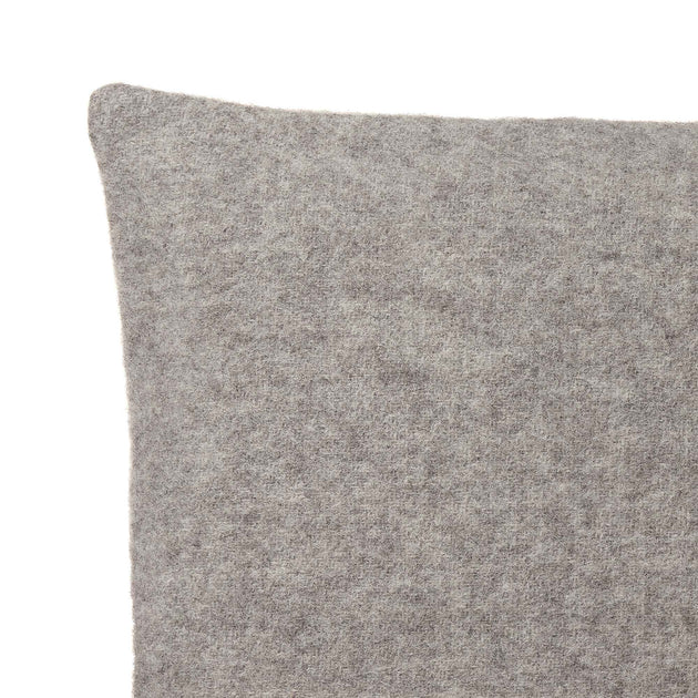 Light grey Miramar Kissenhülle | Home & Living inspiration | URBANARA