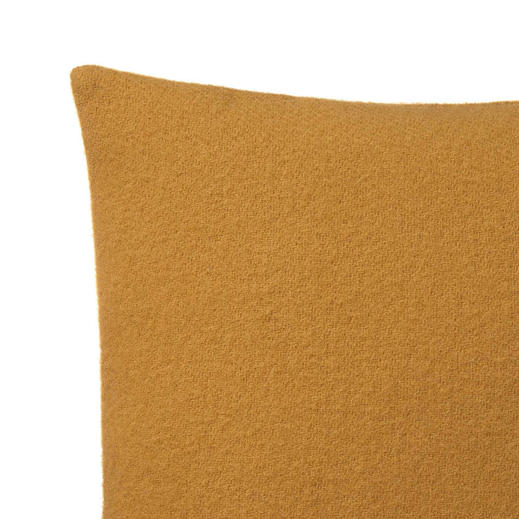 Mustard Miramar Kissenhülle | Home & Living inspiration | URBANARA