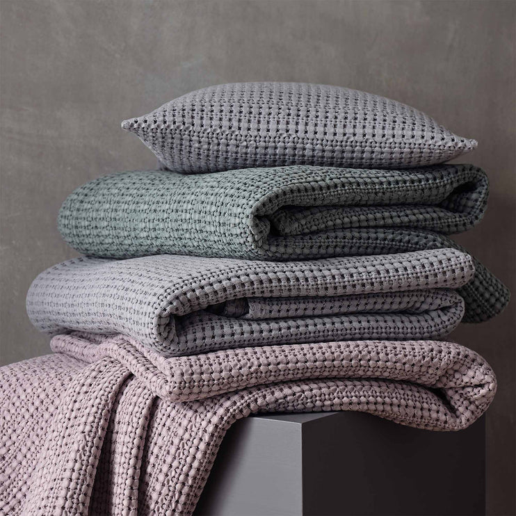 Tagesdecke Anadiain Mintgrün | Schöne Ideen für Ihr Zuhause | URBANARA