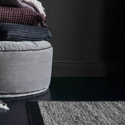 Grey green & Black Odis Teppich | Home & Living inspiration | URBANARA