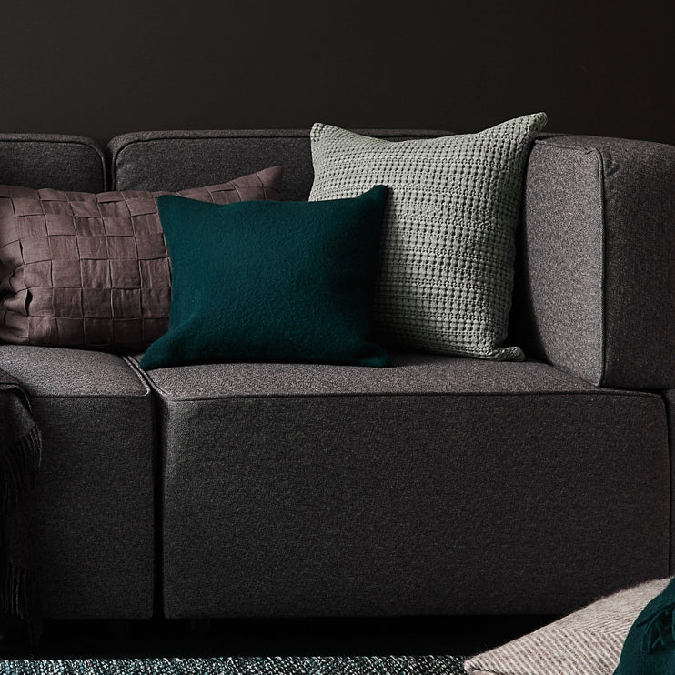 Forest green Miramar Kissenhülle | Home & Living inspiration | URBANARA