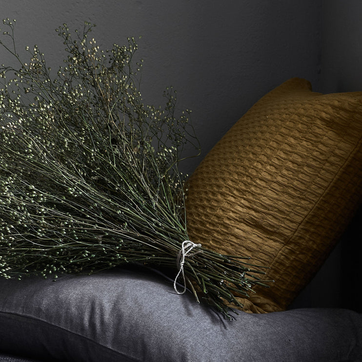 Kissen Novas in Senfgelb | Schöne Ideen für Ihr Zuhause | URBANARA