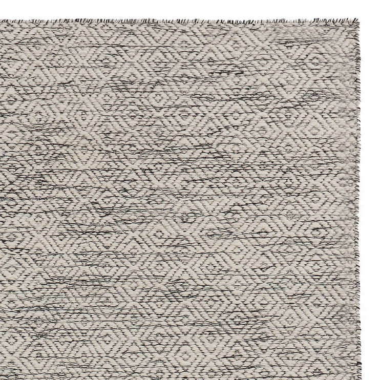 Karwa Wool Runner natural white & black, 100% wool