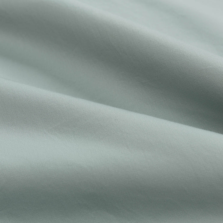 Kissenbezug Nelas, Salbeigrün, 100% Baumwolle | URBANARA Satin-Bettwäsche