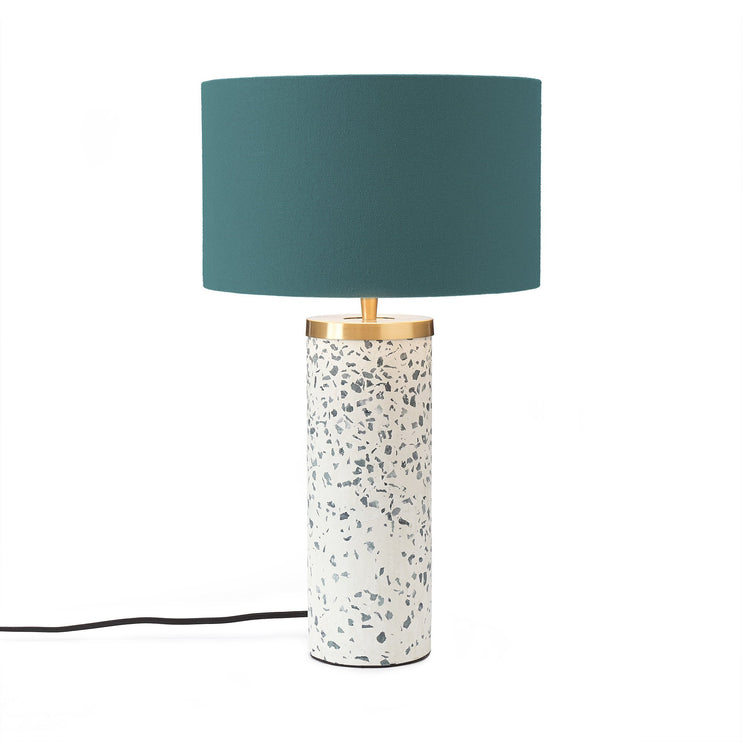 Tischlampe Nindra in Grüngrau | Schöne Ideen für Ihr Zuhause | URBANARA