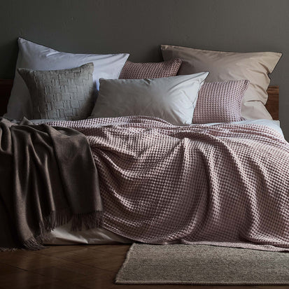 White & Black Vitero Bettdeckenbezug | Home & Living inspiration | URBANARA