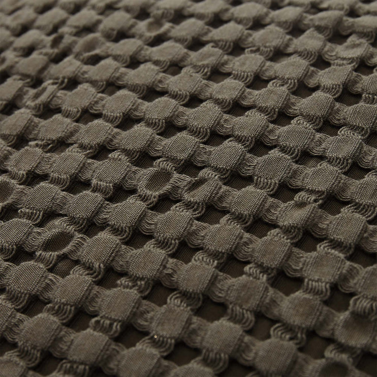 Veiros Sao Cushion moss green, 100% cotton | Find the perfect cushion covers