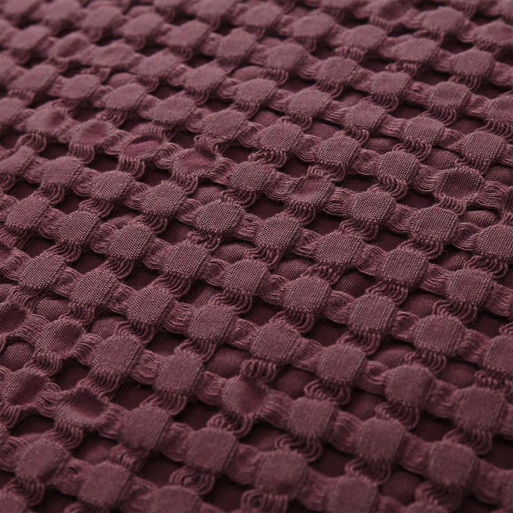 Veiros Sao Cushion bordeaux red, 100% cotton | Find the perfect cushion covers