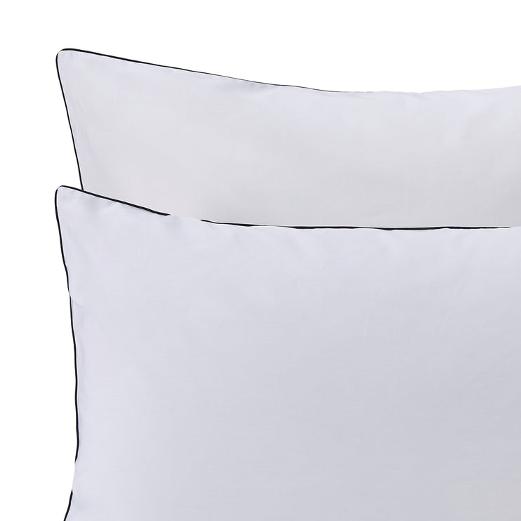 Perkal-Bettwäsche Vitero in Weiß & Schwarz | Schöne Ideen für Ihr Zuhause | URBANARA