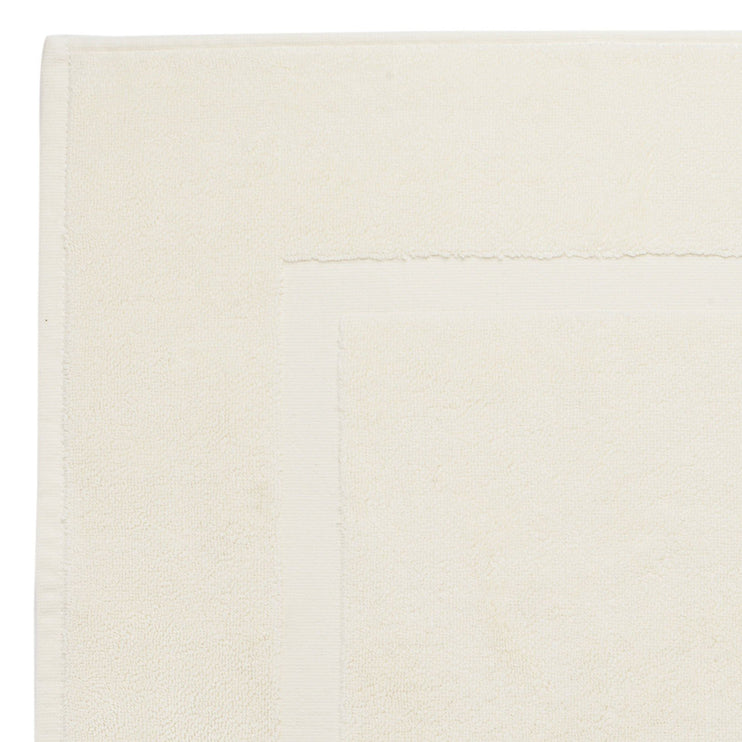 Badematte Penelain Eierschale | Schöne Ideen für Ihr Zuhause | URBANARA