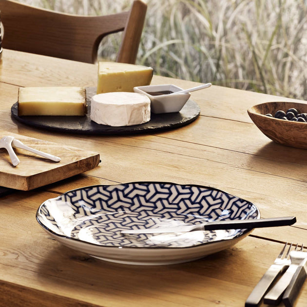 Teller Onumain Weiß & Blau | Schöne Ideen für Ihr Zuhause | URBANARA