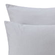 Kissenbezug Izeda, Hellgrau & Weiß, 100% Baumwolle | URBANARA Perkal-Bettwäsche