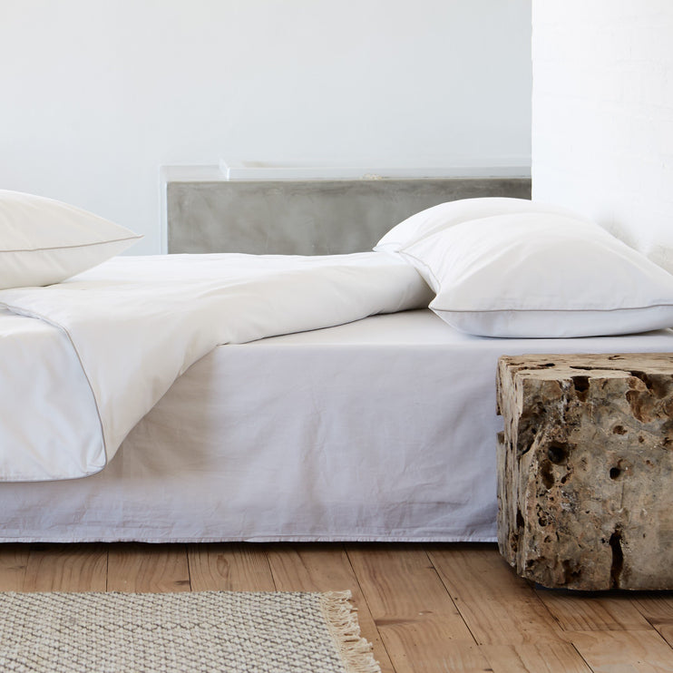 White & Charcoal Tercia Kissenbezug | Home & Living inspiration | URBANARA