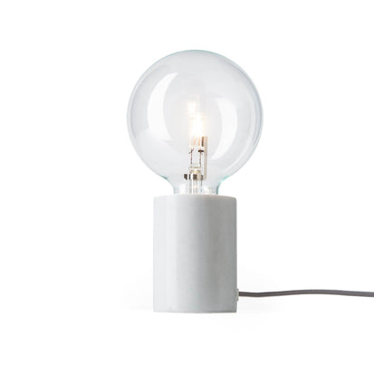 Tischlampe Salbyin Weiß | Schöne Ideen für Ihr Zuhause | URBANARA