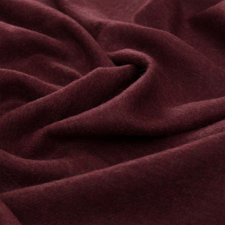 Alpakadecke Arica Weinrot, 100% Baby Alpakawolle | Hochwertige Wohnaccessoires
