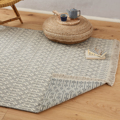 Grey & Off-white Lumaco Teppich | Home & Living inspiration | URBANARA