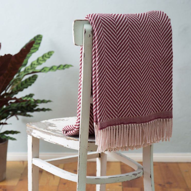 Decke Salla, Weinrot & Altrosa, 100% Schurwolle | Hochwertige Wohnaccessoires