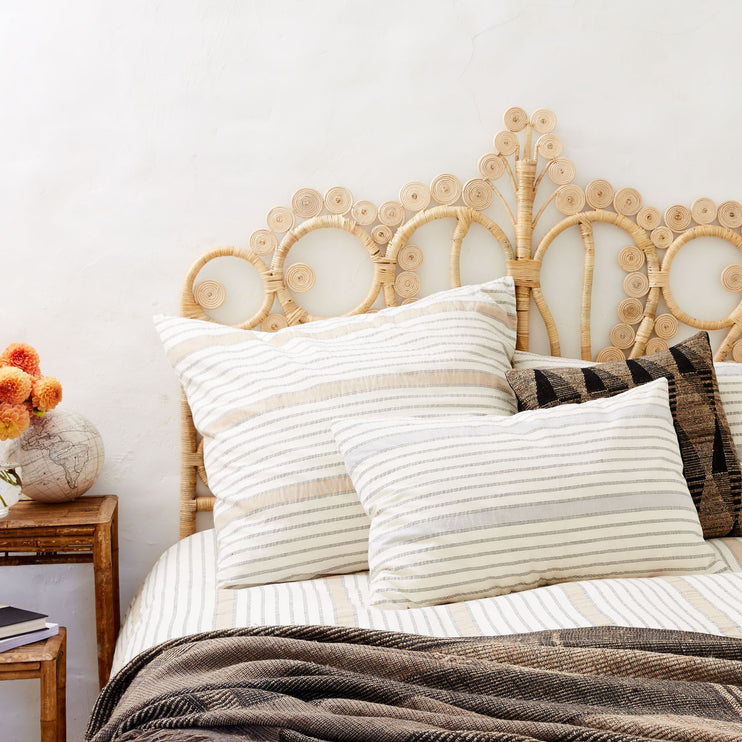 Natural white & Grey & Black Minho Bettdeckenbezug | Home & Living inspiration | URBANARA