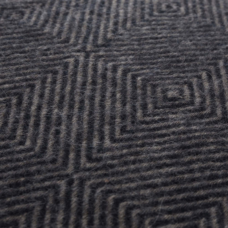 Kissenhülle Gotland, Dunkelblau & Grau, 100% Wolle & 100% Leinen | Hochwertige Wohnaccessoires