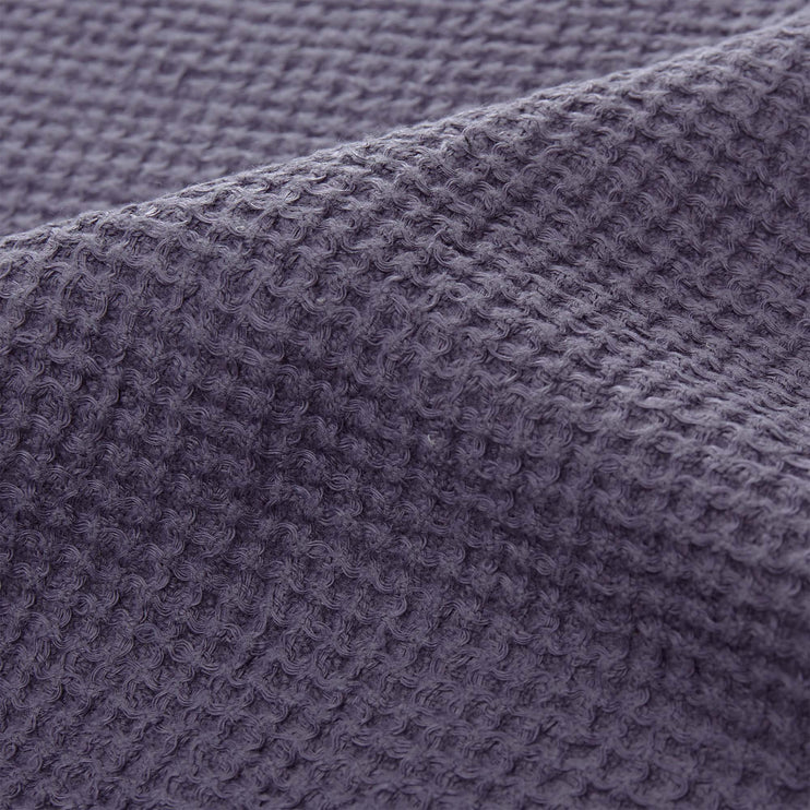 Neris hand towel, aubergine, 100% linen |High quality homewares