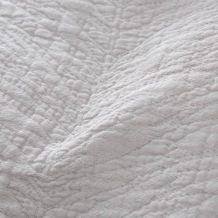 Ruivo bedspread, light grey, 100% cotton | URBANARA bedspreads & quilts