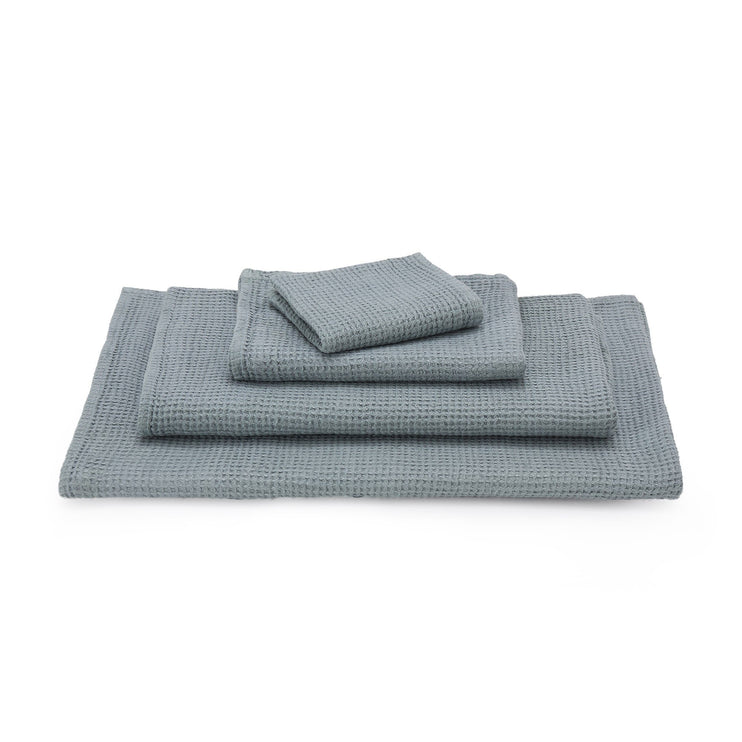 Neris hand towel, light green grey, 100% linen