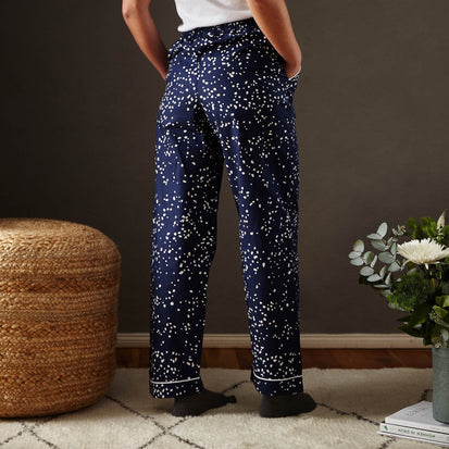 Pyjama Cova, Dunkelblau & Weiß, 100% Baumwolle | URBANARA Nachtwäsche