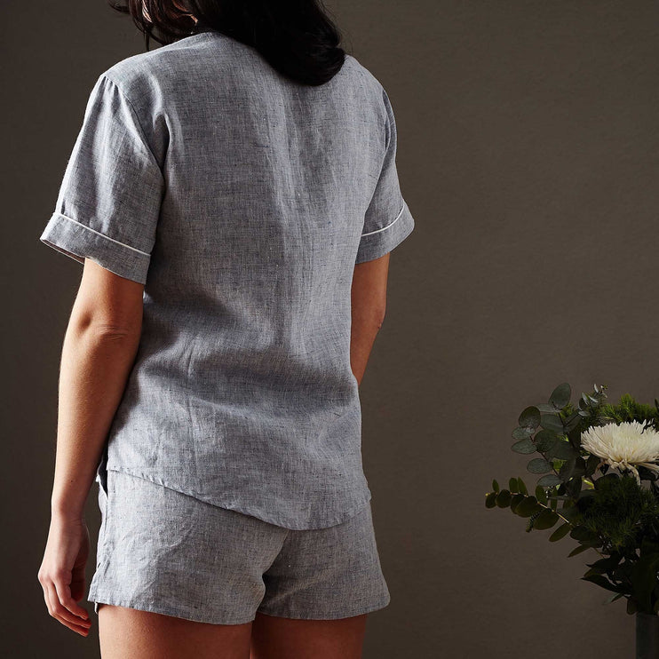 Pyjama Casaal, Dunkles Graublau & Weiß, 100% Leinen & 100% Baumwolle | URBANARA Nachtwäsche