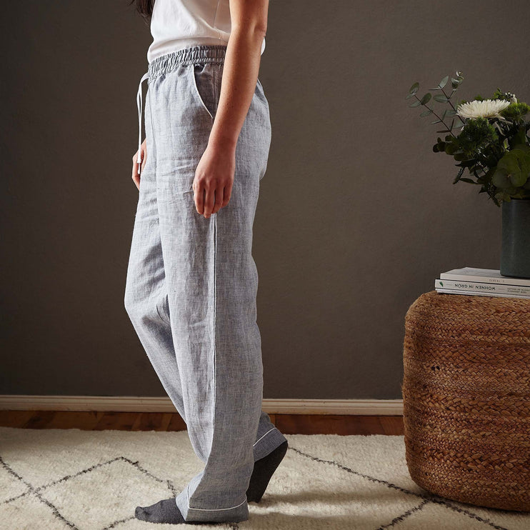 Pyjama Casaal, Dunkles Graublau & Weiß, 100% Leinen & 100% Baumwolle | URBANARA Nachtwäsche