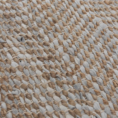 White & Natural Nattika Fussmatte | Home & Living inspiration | URBANARA